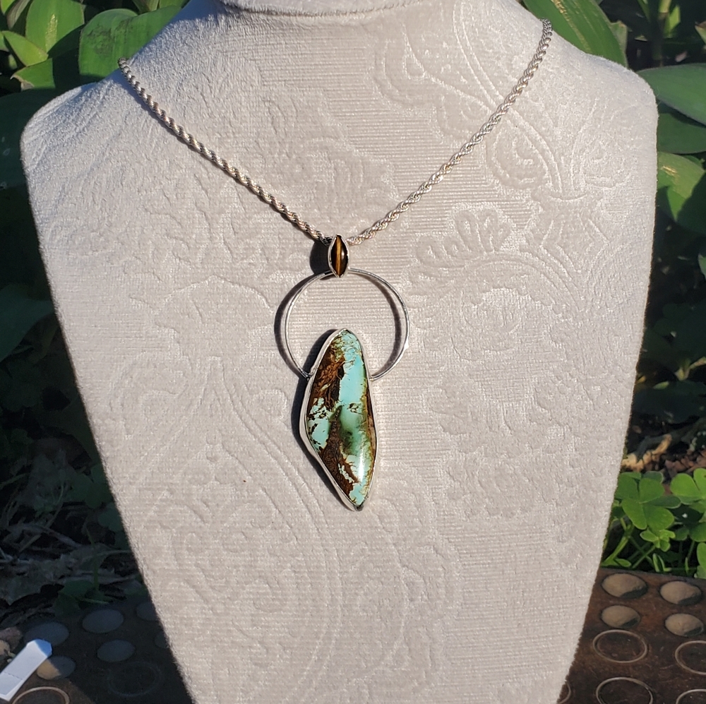 Talisman turquoise pendant